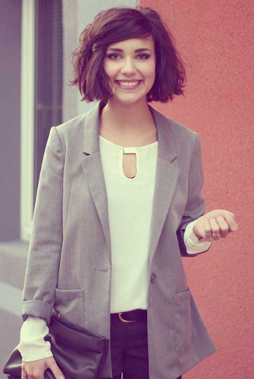 Short Wavy Bobs Haircut Short Wavy Bobs Haircuts for Round Face