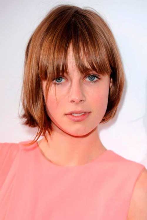 Edie Campbell Bob Hair Asymmetrical Blazing Bob Hairstyles