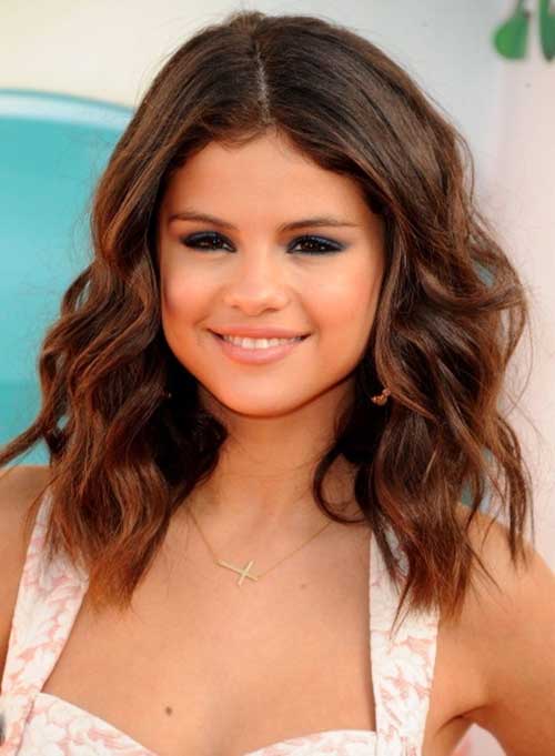 Selena Gomez Short to Medium Hairstyles
