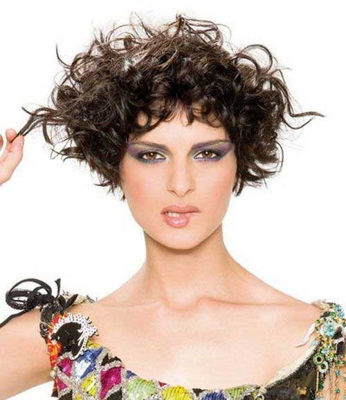 Easy Dark Curly Hairstyles for Girls