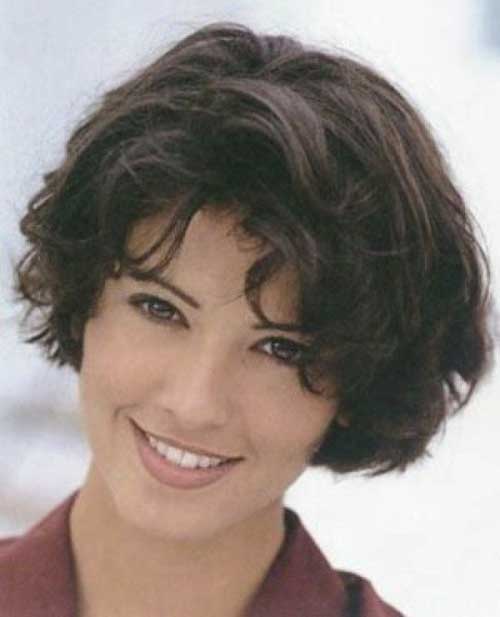 Easy Short Haircuts for Curly Hair Women