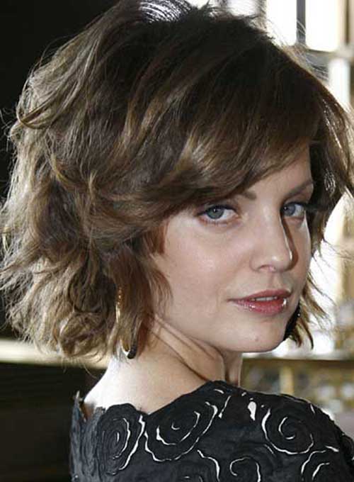 Short Hairstyle for Round Faces and Thick Hair Short Hairstyles for Round Faces and Thick Hair