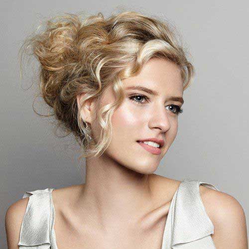 Short Hairstyles for Curly Hair-7