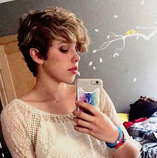Short Hairstyles for Curly Hair-8