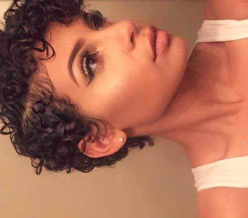 Short Hairstyles for Curly Hair-9