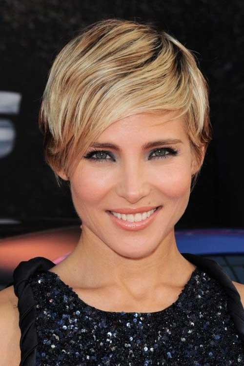 Celebs with Short Hair-19