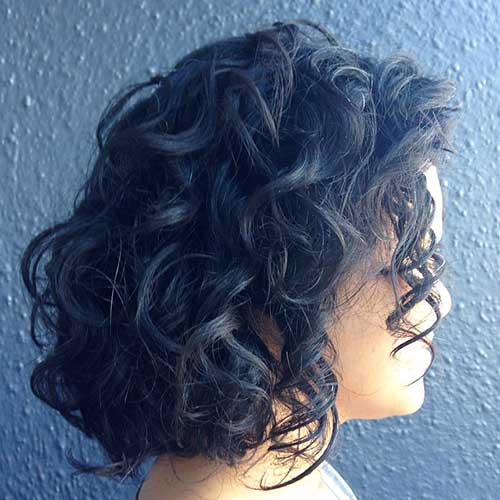 Short Curly Hairstyles for Women - 12
