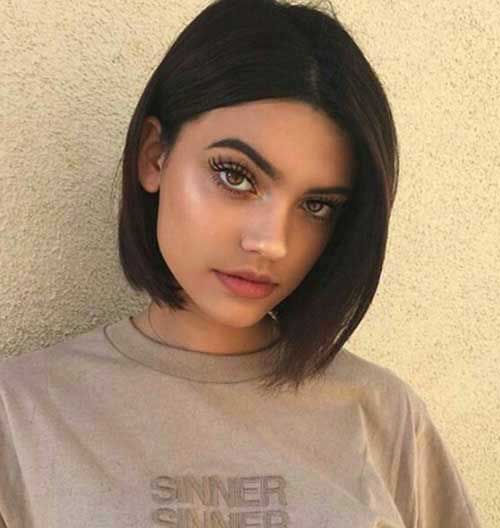 Short Straight Hairstyle