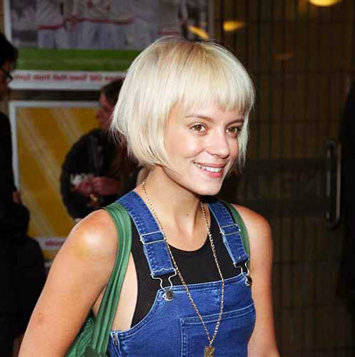 Female Celebrities with Short Hair-14