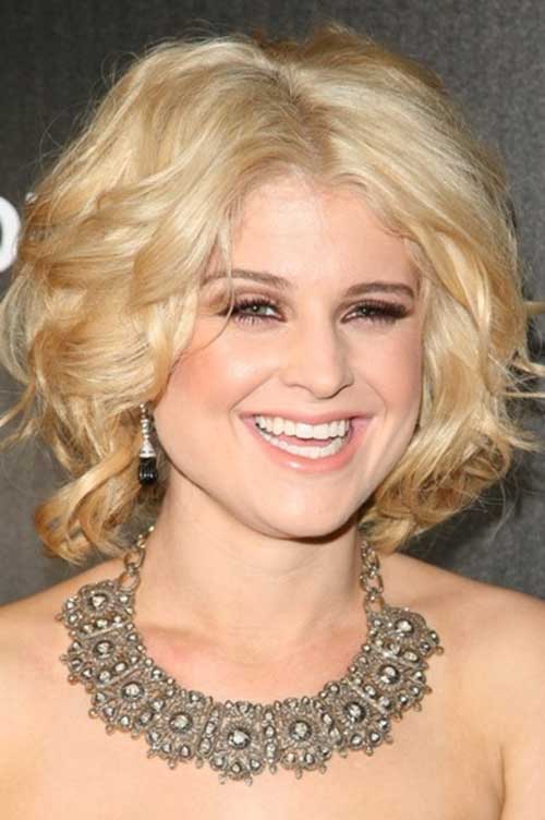 Short Haircuts for Round Face-12