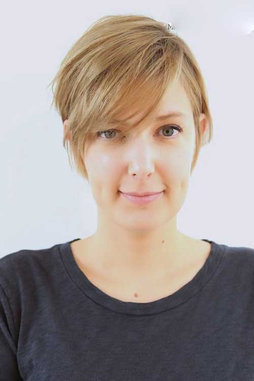Short Haircuts for Round Faces-11