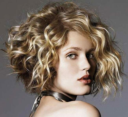15 Short Curly Haircuts for Fat Faces | Short Curly Hairstyles