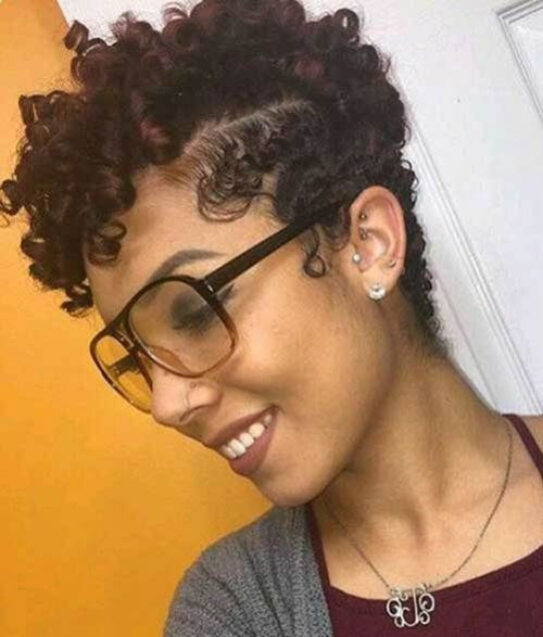 Hairstyles for Short Natural Curly Hair-17
