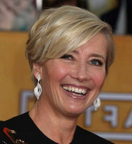 Casual Short Hairstyles for Over 40-9