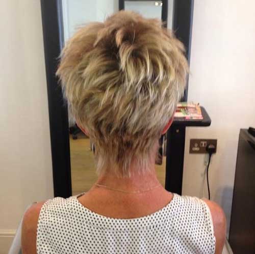 Short Hairstyles for Over 40 Year Old Woman
