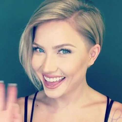 Short Hairstyles for Fine Straight Hair-14