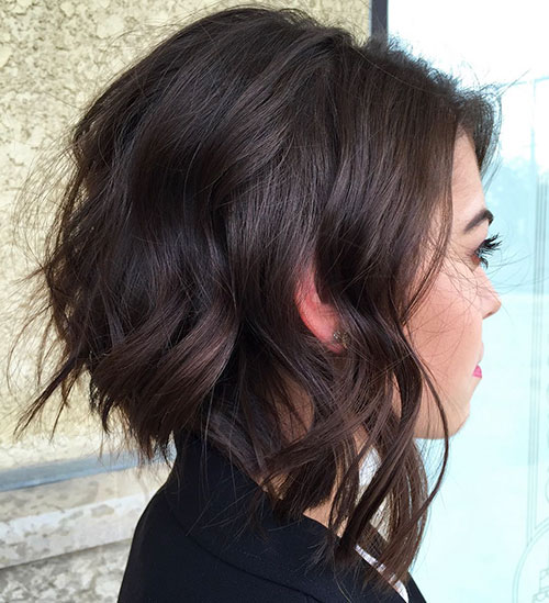 Best Short Haircuts For Wavy Hair